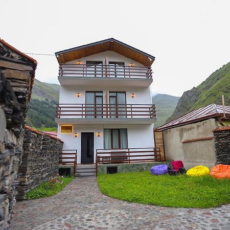 Sno Inn Kazbegi Extérieur photo
