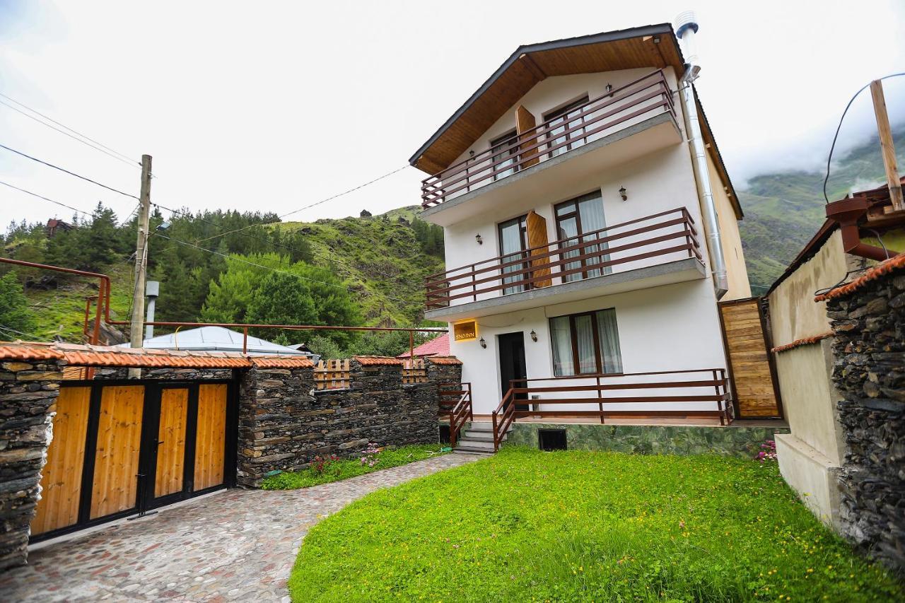 Sno Inn Kazbegi Extérieur photo