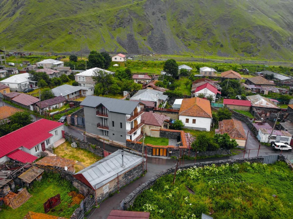 Sno Inn Kazbegi Extérieur photo