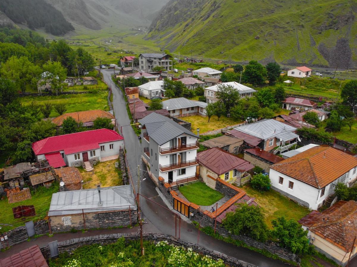 Sno Inn Kazbegi Extérieur photo