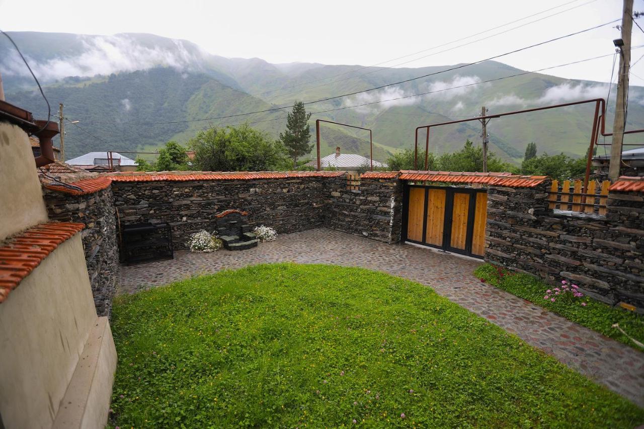 Sno Inn Kazbegi Extérieur photo