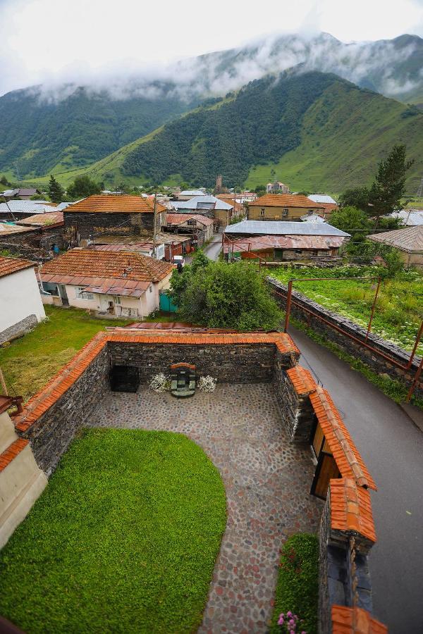 Sno Inn Kazbegi Extérieur photo