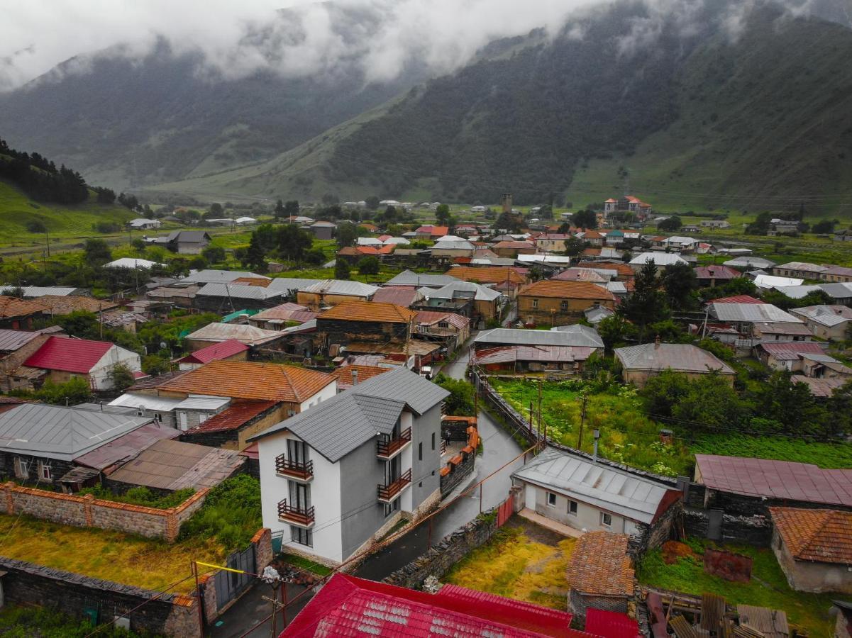 Sno Inn Kazbegi Extérieur photo
